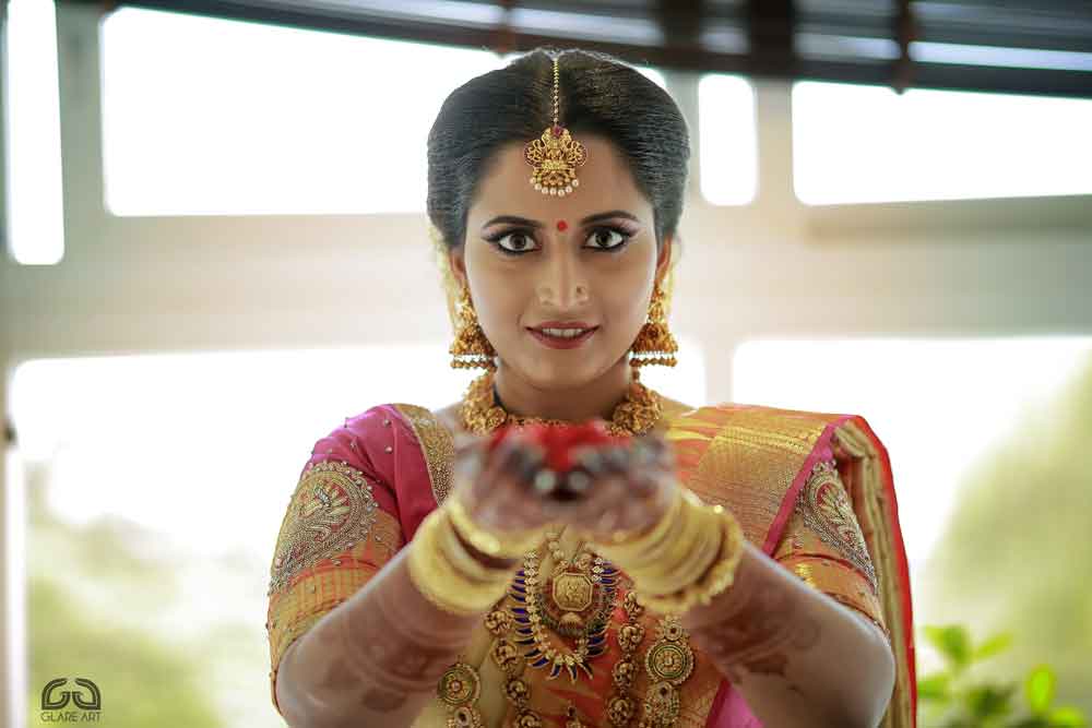 GAYATRI SARATH  CANDID WEDDING  PHOTOGRAPHY